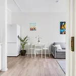 Appartement Wehost Bright And 1br For Four Travellers *